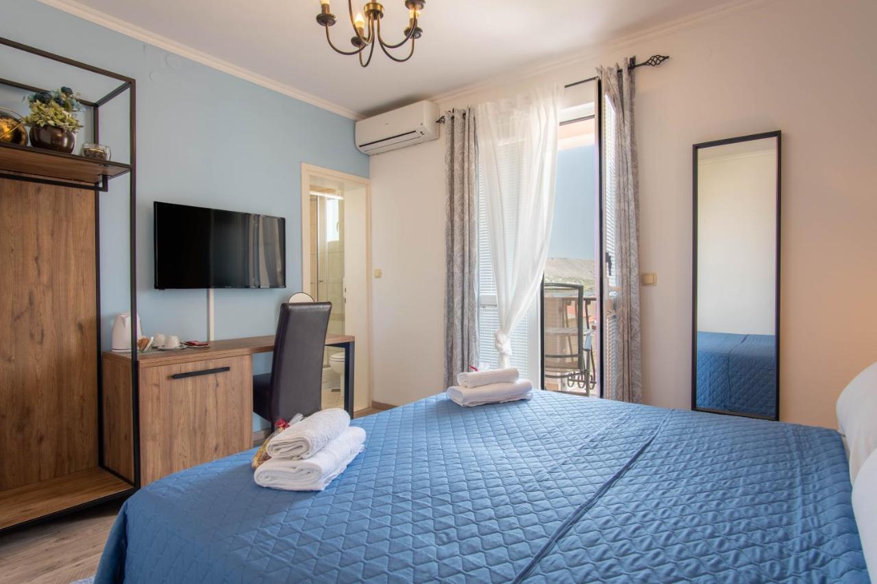 Rooms Villa Padre Pag Town Luaran gambar